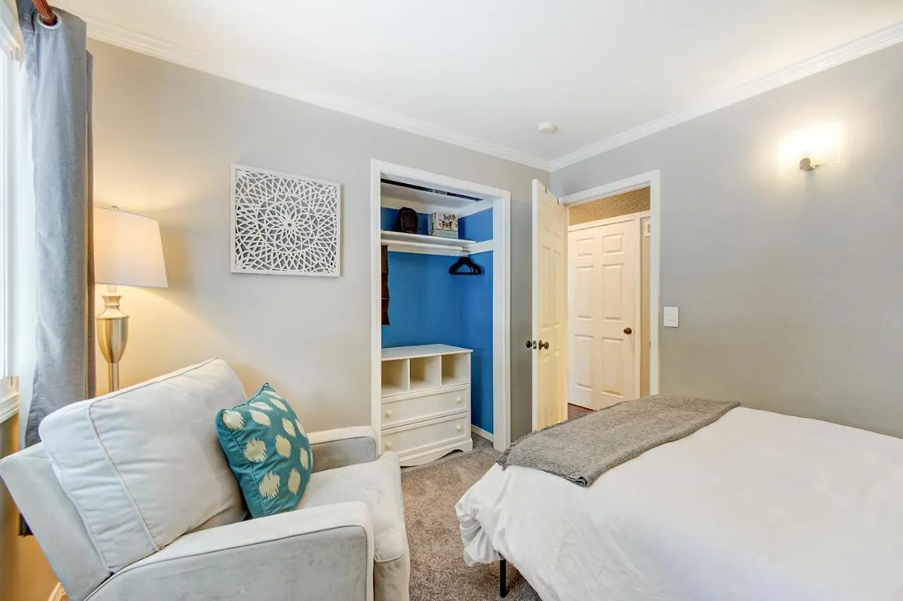 Evergreen Shadow Villa Seattle Holiday home