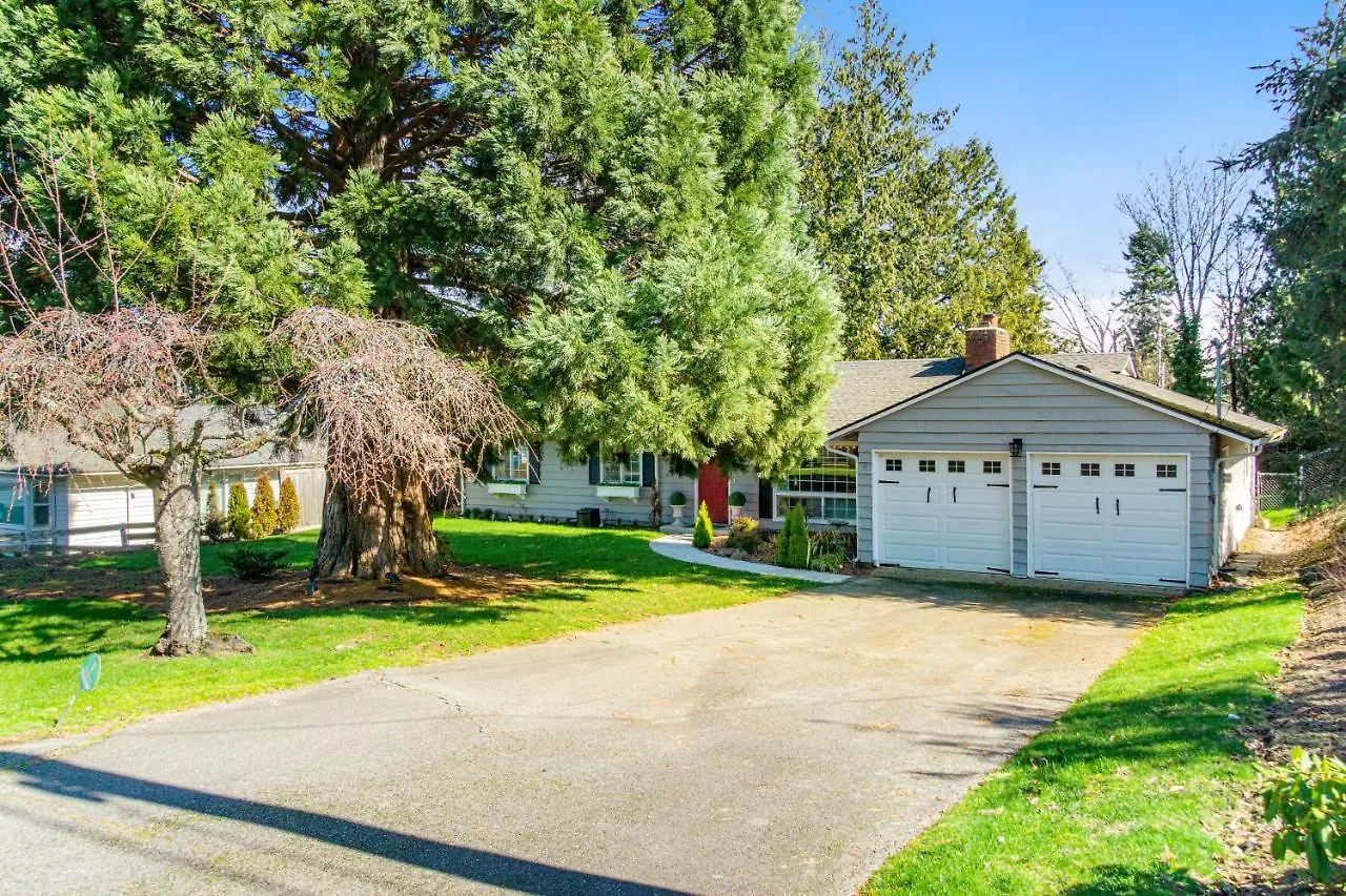 Evergreen Shadow Villa Seattle